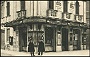 Padova-Pasticceria Chiumenti davanti al Caffè Pedrocchi anni 30-40 (Adriano Danieli)